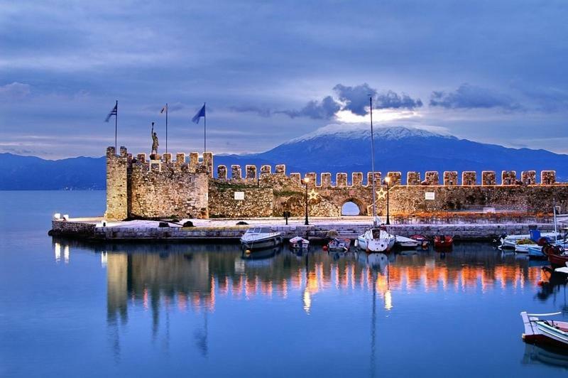 Seaside Residence In Nafpaktos Luaran gambar
