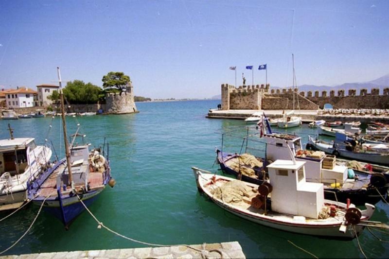 Seaside Residence In Nafpaktos Luaran gambar